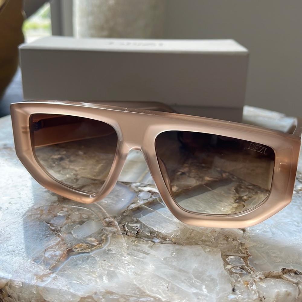 DEZI Women's Sunglasses - Rose Gold